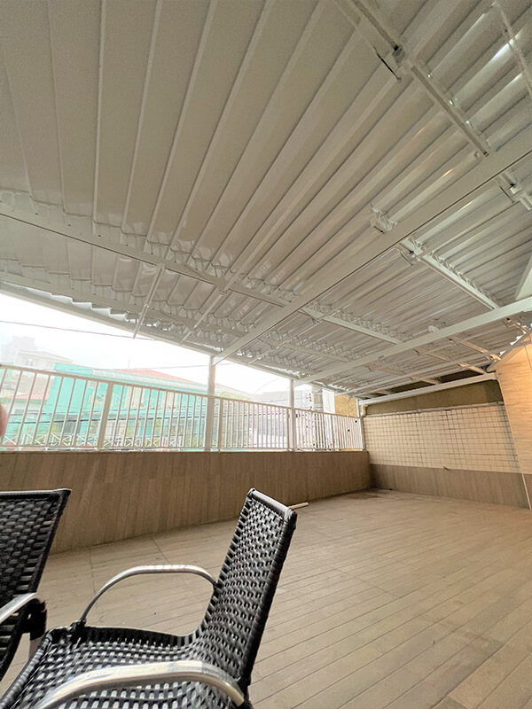 Cobertura Retrátil para Terraço. Alumínio Branco.